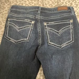 Shyanne Jeans Size 32 short